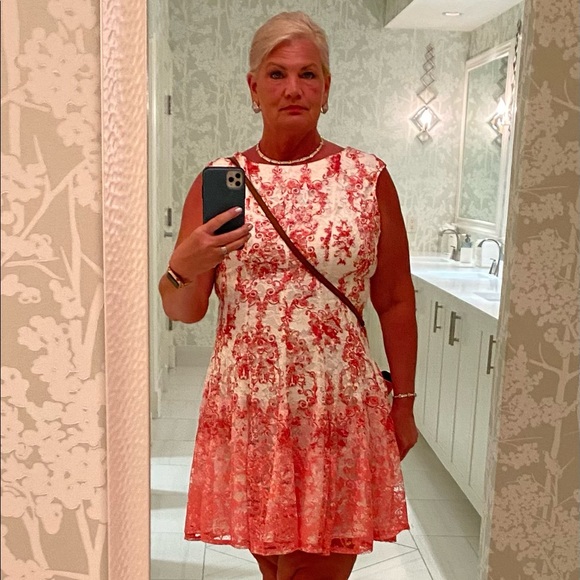 Meet your Posher, Ann - Picture 4 of 4